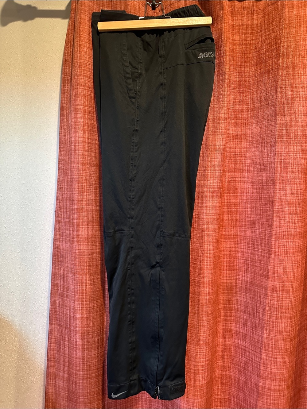 Nike Black Men's Jogger Pants with Ankle Zips